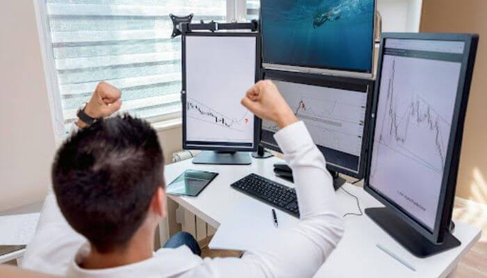 How Entrepreneurs Can Use ETFs to Grow Wealth