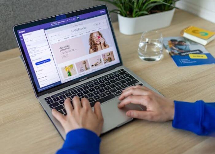Reducing Customer Acquisition Costs Through Better Website Architecture