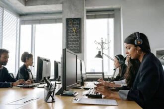 How Automation and Human Insight Work Better Together in Business Operations